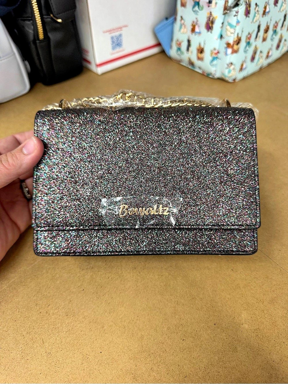 Bewaltz Silver & Black Glitter Crossbody Clutch in Black confetti